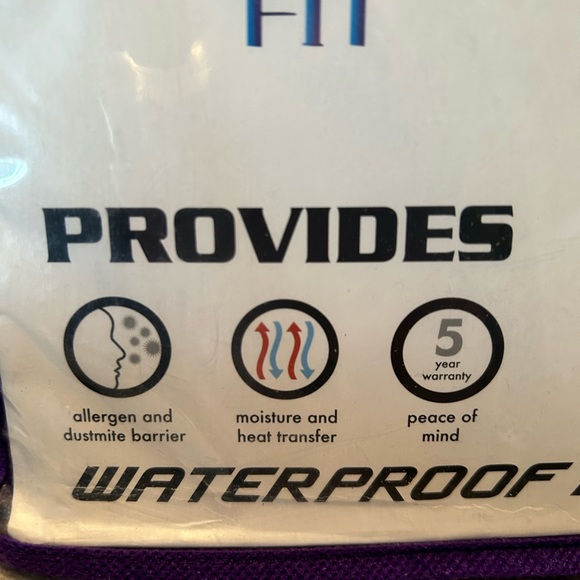 Mattress Protector-Waterproof for Full size bed.Still in packaging -never used. - Picture 4 of 7